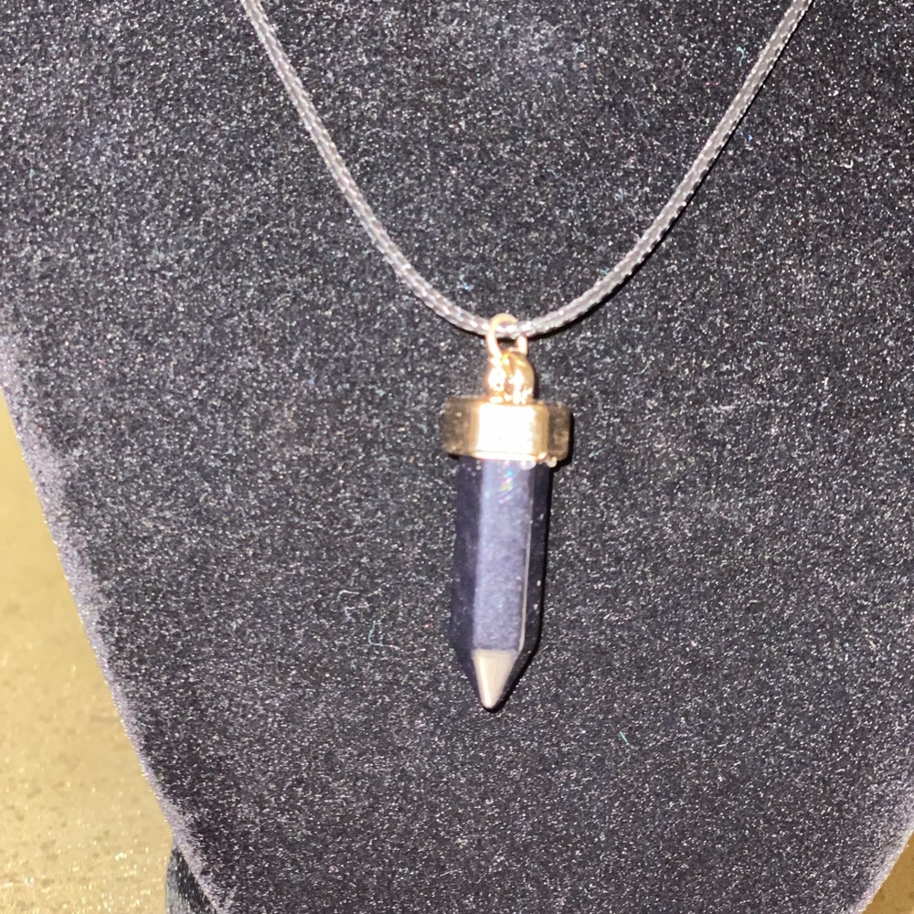 Black necklace! - Picture 2 of 5